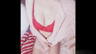 Lo strofino per farti vedere che il mio sopra e il mio sedere sono reali.