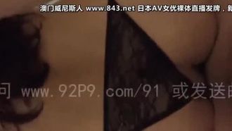 女友发情惹,后入干她呻吟不断阿