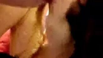 Professional blowjob seduces the technician to have sex while inserting a vibrator into her vagina. She fucks without a condom and does not allow creampie, only blowjob. The blowjob technique is the best among island country AVs.