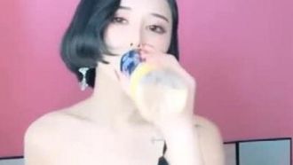 Little Cute Platform (precedentemente Kawaii) La bellissima dea Daji nel mondo 1022 spettacolo a pagamento, la figura bella e diabolica è molto attraente