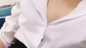 網紅劉婷精彩劇情演繹學生看到老師今天穿著高跟絲襪很性感