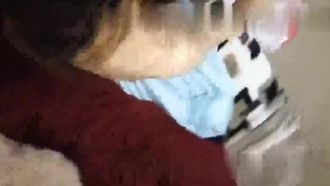 Dal video della vita della mia amichetta all'intero processo di fare sesso, puoi rallentare un po', per favore?