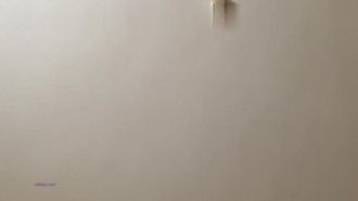 彼女の優しくて美しい親友と一ヶ月以上付き合って、たくさんの赤い封筒を送り続けた後、ついに休暇中にホテルでセックスする約束をしました。