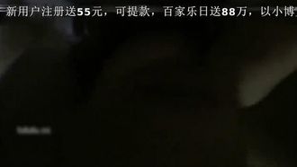 통통한 엉덩이의 피트니스 남자가 큰 가슴의 날씬한 여교사와 싸우는 모습.. 720P 풀버전.. 섬세한 여자가 남자친구와 라이브로 섹스를 한다. 경험은 없지만 열심히 한다.