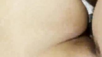 그는 계속 남편에게 전화를 걸어 붙잡힐 뻔했다. 그는 경영진에게 영상을 삭제하지 말라고 간청했다.