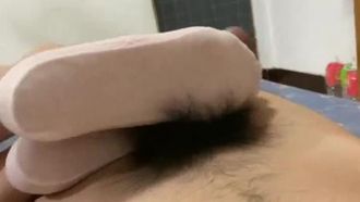 蕾丝船袜足交爆射