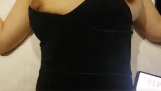 酒店干哺乳期单女   漏奶