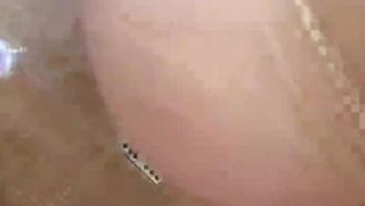 [Coréia] É assim que eu toco antes de tomar banho~ Não esqueço de transmitir ao vivo para meus irmãos assistirem~