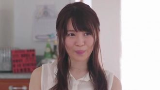 Der 21-jährige Newcomer Chiharu Minagawa ging ans Meer, um einen Film zu drehen