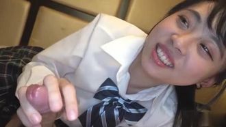 [日本] 大眼学生妹被操到眼神都迷濛了，完事后连讲话的力气都快没有了~~
