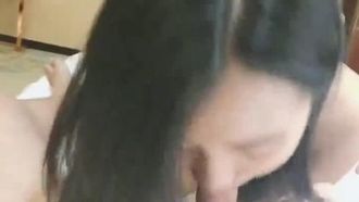 约炮大神JOKER 约操极品小护士~我用肉棒帮妳打针~顶到妳叫不停!!