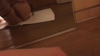 黑丝骚妹秀肛塞
