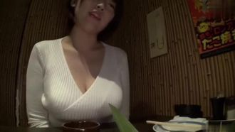 高确率でヤレると噂のマッチングアプリで会った爆乳Nさん（広岛県出身/上京し一人暮らし/丸の内の证券会社勤务）