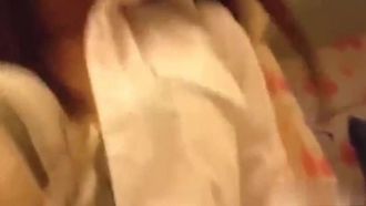 マッサージプライベートパーラー、最も美しいウェイトレスのニンニンは5,000を費やし、ついに彼女を説得してマッサージを受けさせました