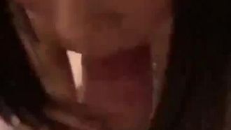 台湾の本物18歳女性キャスターのオーラルセックス動画が流出