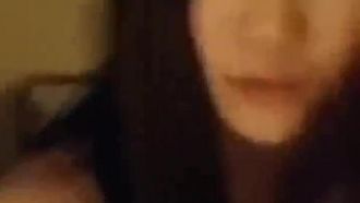 쓰레기와 헤어진 뒤, 자신의 섹스 비디오를 폭로해 모델 여자친구에게 복수했다.