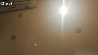 Ein Sexvideo eines Paares von einer Universität für Wissenschaft und Technologie in einer bestimmten Stadt wurde durchgesickert. Die beiden wetteiferten darum, wer die besseren mündlichen Fähigkeiten hat, und der Dialog war interessant.