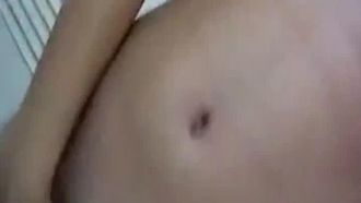 FB diventa virale: il selfie della bellezza del liceo di Taipei è trapelato