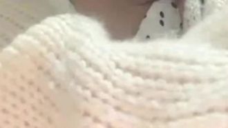 疯狂大三学生妹涵玥玩真实直播网吧勾引帅哥 带回家中激烈做爱 竟无套开操 肆意玩操青春肉体