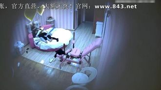 美少女と親友の彼氏がホテルの一室で不倫関係を隠し撮りされた二人は激しく情熱的なファックをしていた！