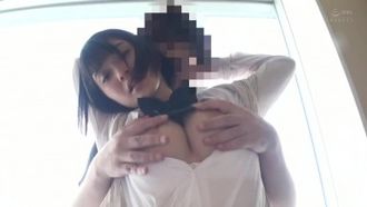 与传言男装隐藏巨乳制服美少女在宾馆自拍 佐藤里子