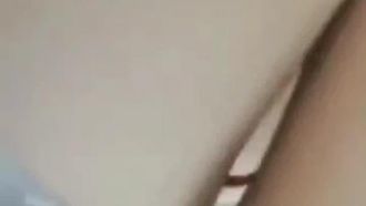 Impactante escándalo docente: maestra de primaria se masturba en el podio de clase