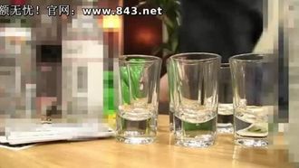 [中字]お酒の力を借りてどうにかこうにかセックスしたい男たちが人気AV女优 麻里梨夏を电话で呼び出し饮ませて酔わせてヤリ舍てポイ…