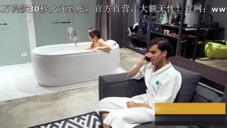 Auf einer externen Website ist durchgesickert, dass ein Mädchen mit ausländischem Gesicht nach Indien ging, um als peripheres Mädchen zu arbeiten, und in ein High-End-Hotel ging, um Kunden der 1080P-HD-Version von Angestellten abzuholen