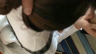 C'est vraiment excitant quand un jeune couple se voit après une longue séparation, ils enveloppent leurs bites dures et chevauchent sans se déshabiller. Ils chevauchent et baisent comme des fous et finissent par jouir dans un beau cul en haute définition. Version 1080P.