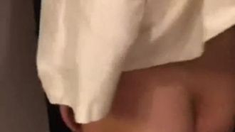 È trapelato l'ultimo video privato di una ragazza dal seno prosperoso che fa sesso con il suo ragazzo, fa sesso da dietro nel corridoio, si inginocchia, lecca e fa gola profonda, esposto per strada, video privato ad alta definizione 720P, originale 1080P ad alta definizione versione senza filigrana