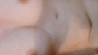 甜美小姐姐真粉嫩，蜜桃臀晃得眼睛都花了～