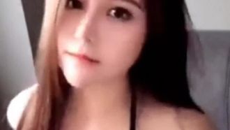 抖音网红《奔跑晶骡子》一招红酒倒巨乳迷倒众生～大尺度性感私拍流出！