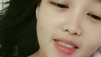 Impatto visivo: La piccola donna incinta loli è molto arrapata e vuole fare sesso in continuazione.