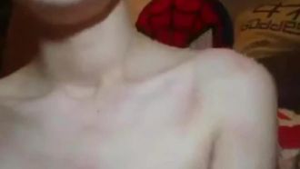 [香港] 火辣人妻张紫语Jello自摸摇乳影片流出~ 摸奶的样子看上去就很浪!!