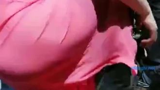 La sorellina sexy con i capelli lunghi indossava calze nere ed è andata nel deserto per montare una tenda con il suo partner sessuale per fare sesso intenso. L'ha scopata senza preservativo e ha urlato ferocemente~