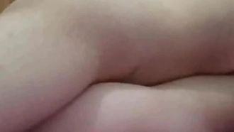 被口爆了还要用嘴巴把屌上的残余吃乾净~《清纯反差婊》口技超好，吹到爱不释手