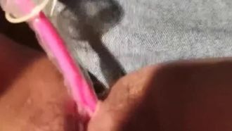 セックスフレンドは、新しく買った車で遊んだことがないと言うので、彼女の露出癖を満たすために車に連れて行きました〜