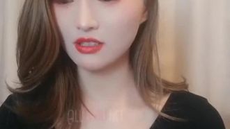 보지가 준비되었습니다! 마사지 스틱이 진동하여 경혈을 지속적으로 이완시킵니다!