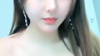 喵喵喵，主人今天要喂我吃什么~