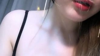 [Corea] Un misterioso gruppo di presentatrici tettone? Dov'è il gruppo che continua a essere menzionato nella diretta?