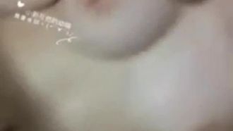 Very kawaii and super pink kawaii girl-Xiao Xin and his kitten. Various large-scale XXOO selfies. Attached is a 39P selfie. Petite body and tender skin.
