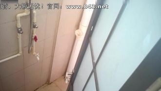Tres chicas en el dormitorio de TP se ducharon y las pillaron a todas.