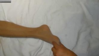 寂寞女白領網戀約會男網友一起吃飯被灌的爛醉如泥帶到賓館扒光隨便玩弄妹子透明內褲很惹火1080P原版