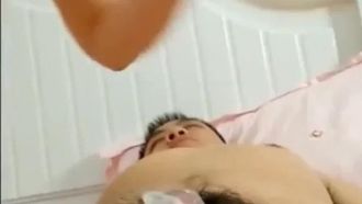 超短裙大胸美女喝醉後進陌生男房門,進屋就被男的爆操