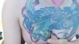 [중국앵커 유출] 국내앵커들도 열심히 하는 무대를 응원해주세요! 감히 말씀드리자면, 그녀와 외모를 비교할 수 있는 사람은 많지 않습니다.