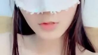 极品身材的小美女朵拉丝袜诱惑露奶特写BB啪啪大秀