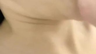 La migliore donna sexy fa sesso in una stanza d'albergo, con un sedere color pesca e un abalone paffuto. Questo corpo perfetto è fuori dal controllo degli uomini.