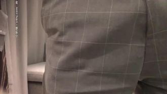 Una dea periferica con ottime proporzioni del corpo. Le sue bellissime gambe hanno dei buchi quando indossa le calze. Si sente così bene quando viene tenuta tra le braccia. Tutte le posizioni sono molto adatte.