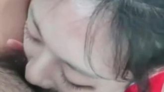 [Zone vidéo courte] Sexe oral, gorge profonde