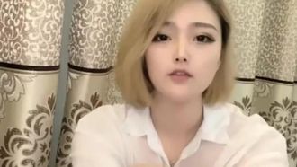 (AJle洁) 短发萌妹自慰诱惑